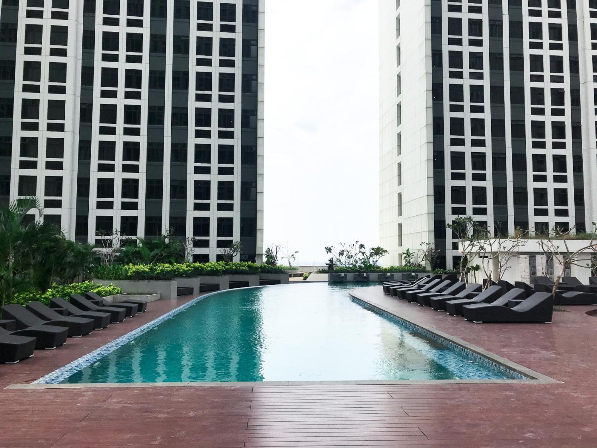 Comfort 2br At Pollux Chadstone By Travelio